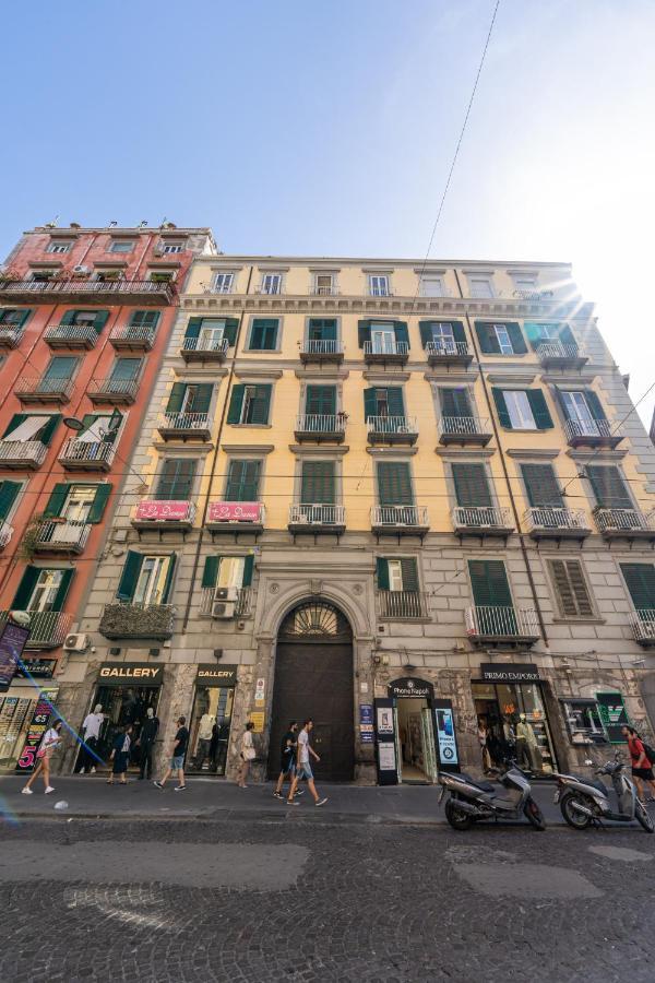 Appartamento Via Toledo 55 - Palazzo Della Porta Nápoly Kültér fotó